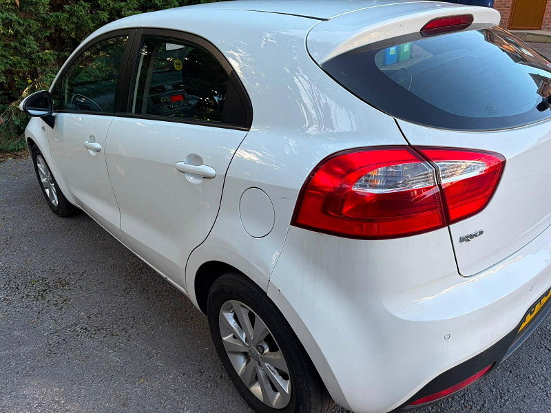 Kia Rio 1.1 CRDi EcoDynamics VR7 Euro 5 (s/s) 5dr 5dr Manual 2014