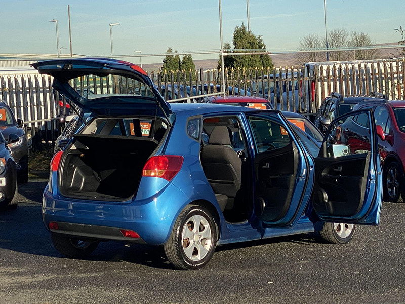 Kia Venga 1.6 2 Auto Euro 5 5dr 5dr Automatic 2011