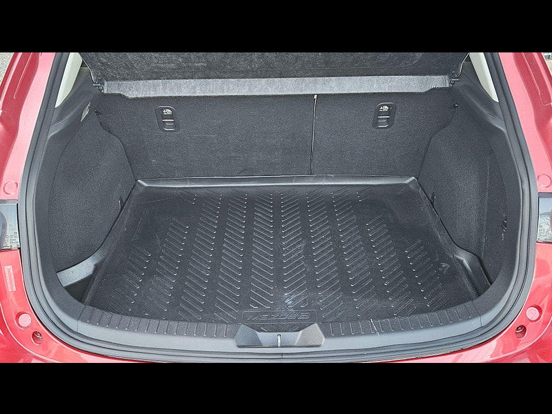Mazda Mazda3 2.2 SKYACTIV-D Sport Nav Auto Euro 6 (s/s) 5dr 5dr Automatic 2014