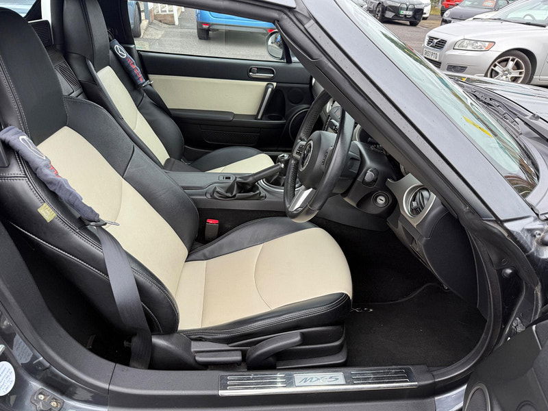 Mazda MX-5 2.0i Venture Roadster Euro 5 2dr 2dr Manual 2013