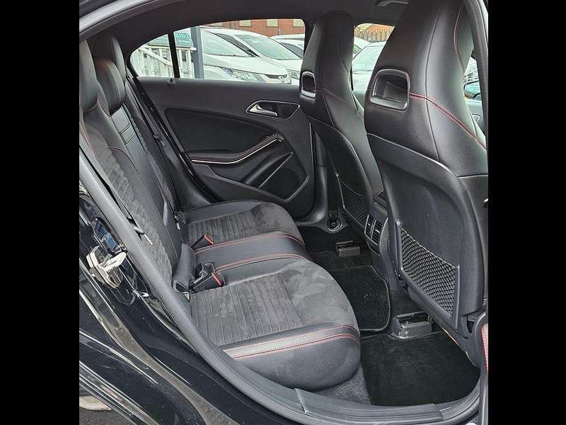 Mercedes-Benz A Class 1.6 A180 AMG Line (Premium) 7G-DCT Euro 6 (s/s) 5dr 5dr Automatic 2016