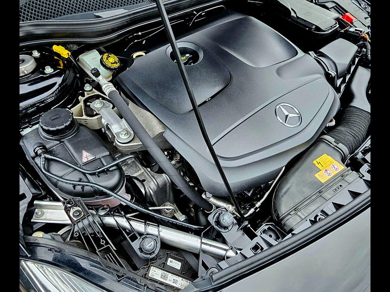 Mercedes-Benz A Class 1.6 A180 AMG Line (Premium) 7G-DCT Euro 6 (s/s) 5dr 5dr Automatic 2016