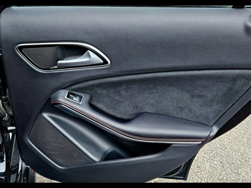 Mercedes-Benz A Class 1.6 A180 AMG Line (Premium) 7G-DCT Euro 6 (s/s) 5dr 5dr Automatic 2016