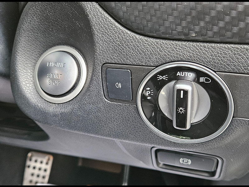 Mercedes-Benz A Class 1.6 A180 AMG Line (Premium) 7G-DCT Euro 6 (s/s) 5dr 5dr Automatic 2016