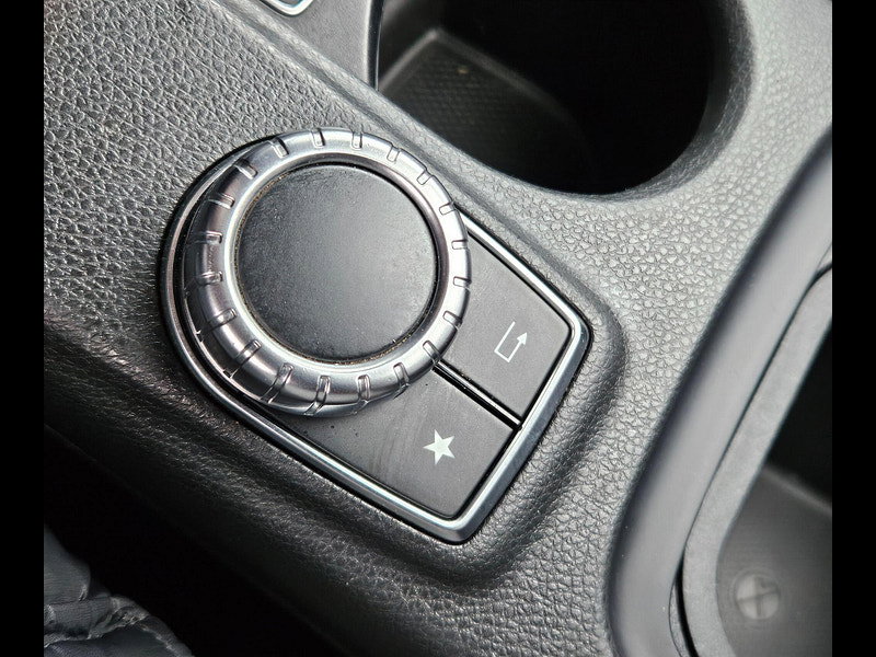 Mercedes-Benz A Class 1.6 A180 AMG Line (Premium) 7G-DCT Euro 6 (s/s) 5dr 5dr Automatic 2016