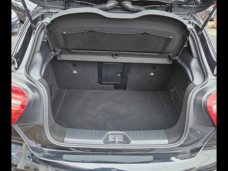 Mercedes-Benz A Class 1.6 A180 AMG Line (Premium) 7G-DCT Euro 6 (s/s) 5dr 5dr Automatic 2016