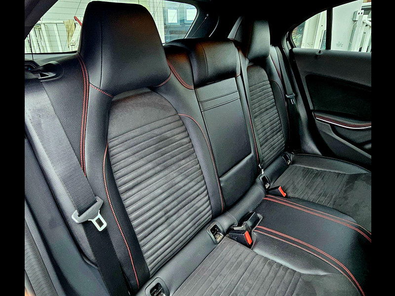 Mercedes-Benz A Class 1.6 A180 AMG Line (Premium) 7G-DCT Euro 6 (s/s) 5dr 5dr Automatic 2016