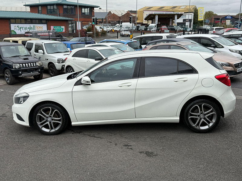 Mercedes-Benz A Class 1.6 A180 BlueEfficiency Euro 6 (s/s) 5dr 5dr Manual 2013