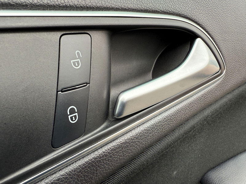 Mercedes-Benz A Class 1.6 A180 BlueEfficiency Euro 6 (s/s) 5dr 5dr Manual 2013