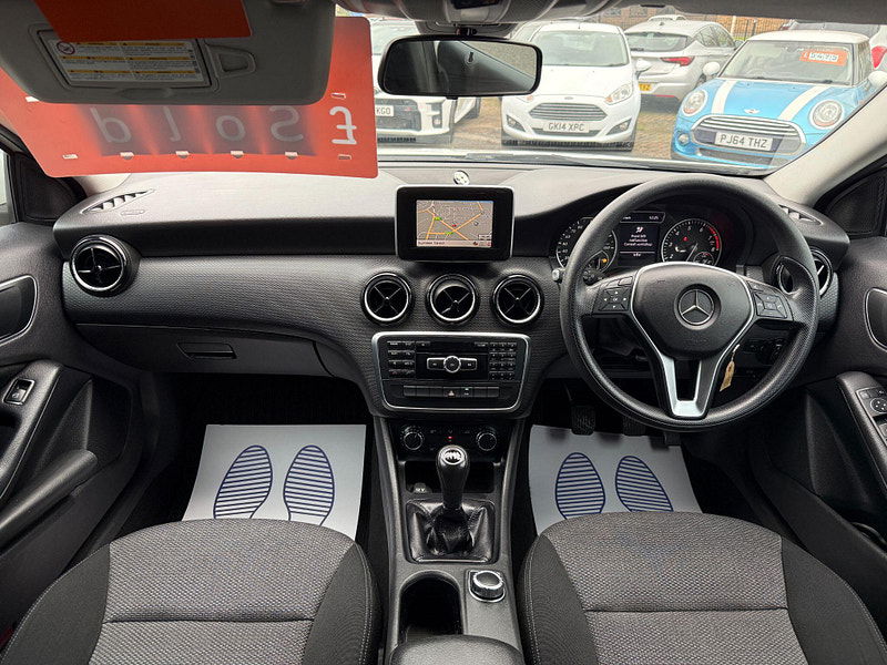 Mercedes-Benz A Class 1.6 A180 BlueEfficiency Euro 6 (s/s) 5dr 5dr Manual 2013