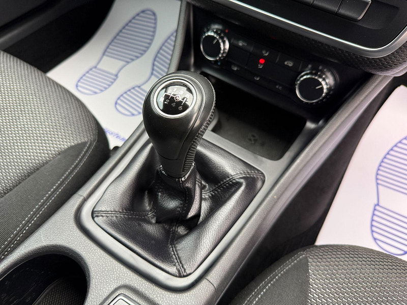 Mercedes-Benz A Class 1.6 A180 BlueEfficiency Euro 6 (s/s) 5dr 5dr Manual 2013