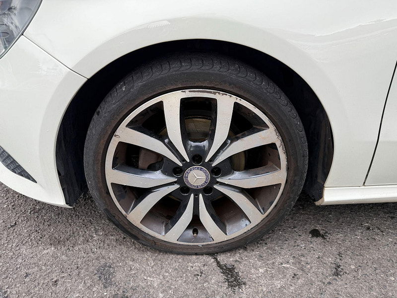 Mercedes-Benz A Class 1.6 A200 BlueEfficiency Sport 7G-DCT Euro 6 (s/s) 5dr 5dr Automatic 2013