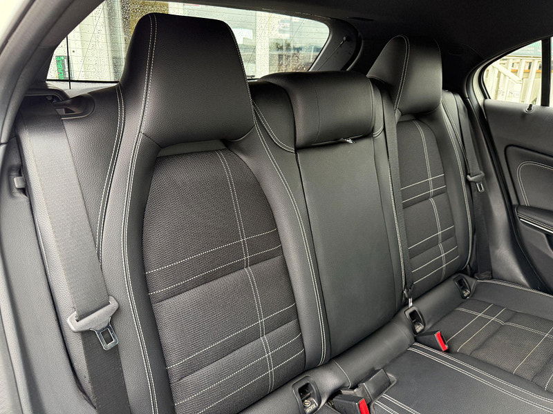 Mercedes-Benz A Class 1.6 A200 BlueEfficiency Sport 7G-DCT Euro 6 (s/s) 5dr 5dr Automatic 2013