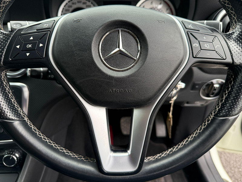 Mercedes-Benz A Class 1.6 A200 BlueEfficiency Sport 7G-DCT Euro 6 (s/s) 5dr 5dr Automatic 2013