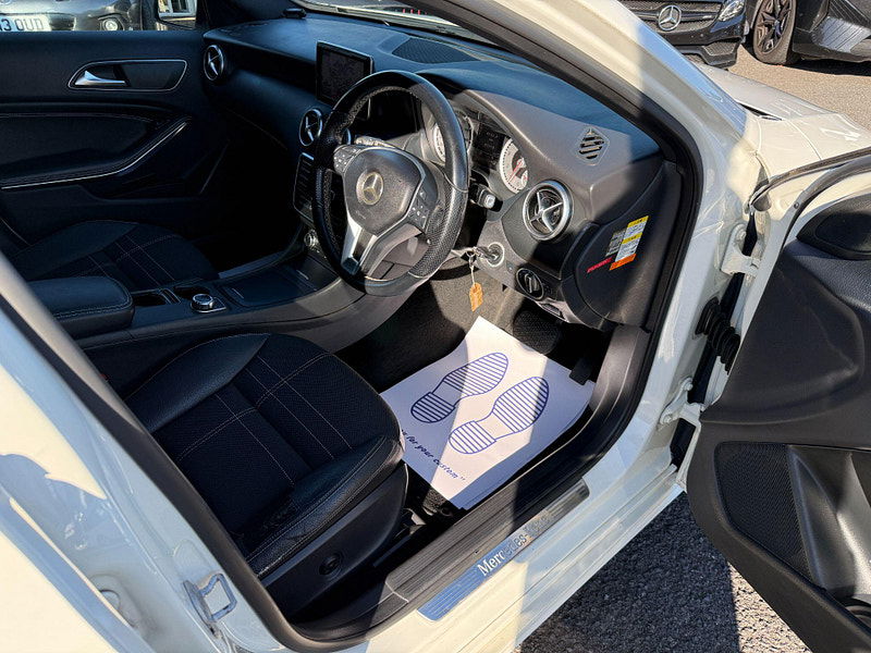 Mercedes-Benz A Class 1.6 A200 BlueEfficiency Sport 7G-DCT Euro 6 (s/s) 5dr 5dr Automatic 2013