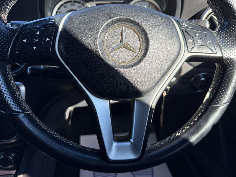 Mercedes-Benz A Class 1.6 A200 BlueEfficiency Sport 7G-DCT Euro 6 (s/s) 5dr 5dr Automatic 2013