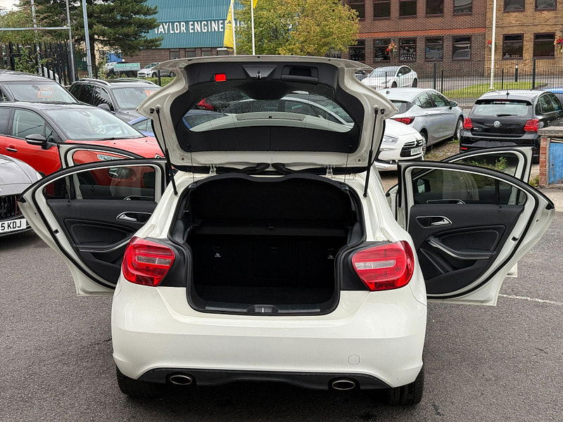 Mercedes-Benz A Class 1.6 A200 BlueEfficiency Sport 7G-DCT Euro 6 (s/s) 5dr 5dr Automatic 2013