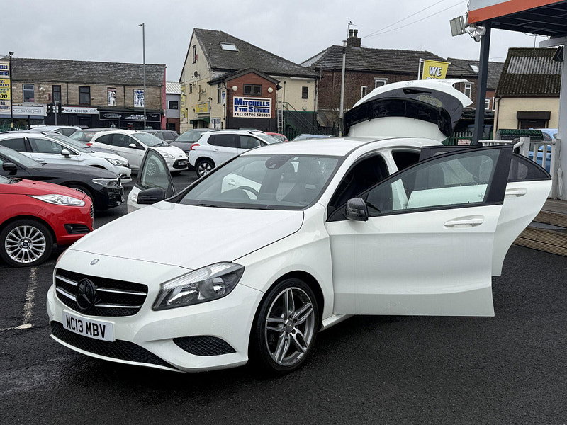 Mercedes-Benz A Class 1.6 A200 BlueEfficiency Sport 7G-DCT Euro 6 (s/s) 5dr 5dr Automatic 2013