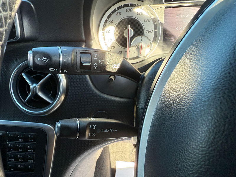 Mercedes-Benz A Class 1.6 A200 BlueEfficiency Sport 7G-DCT Euro 6 (s/s) 5dr 5dr Automatic 2013