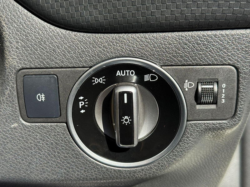 Mercedes-Benz A Class 1.6 A200 BlueEfficiency Sport 7G-DCT Euro 6 (s/s) 5dr 5dr Automatic 2013