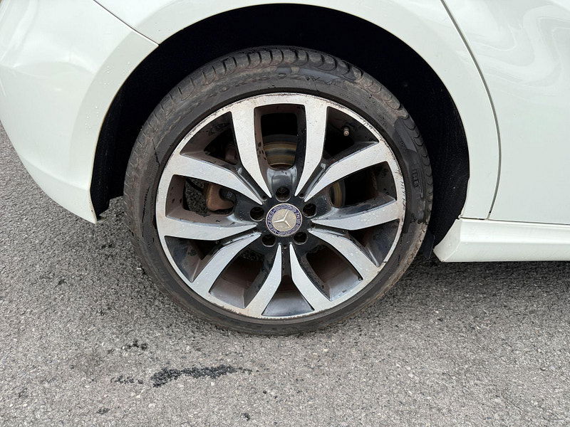 Mercedes-Benz A Class 1.6 A200 BlueEfficiency Sport 7G-DCT Euro 6 (s/s) 5dr 5dr Automatic 2013