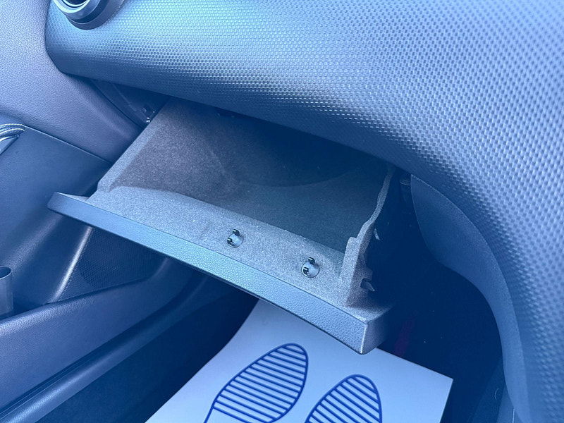 Mercedes-Benz A Class 1.6 A200 BlueEfficiency Sport 7G-DCT Euro 6 (s/s) 5dr 5dr Automatic 2013