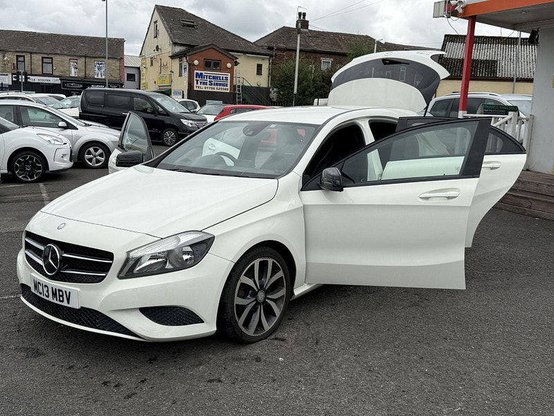 Mercedes-Benz A Class 1.6 A200 BlueEfficiency Sport 7G-DCT Euro 6 (s/s) 5dr 5dr Automatic 2013