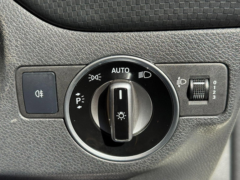 Mercedes-Benz A Class 1.6 A200 BlueEfficiency Sport 7G-DCT Euro 6 (s/s) 5dr 5dr Automatic 2013