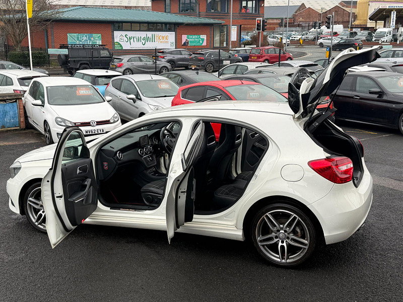 Mercedes-Benz A Class 1.6 A200 BlueEfficiency Sport 7G-DCT Euro 6 (s/s) 5dr 5dr Automatic 2013