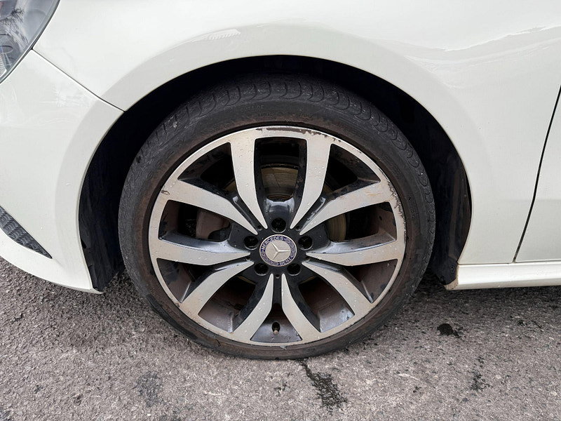 Mercedes-Benz A Class 1.6 A200 BlueEfficiency Sport 7G-DCT Euro 6 (s/s) 5dr 5dr Automatic 2013