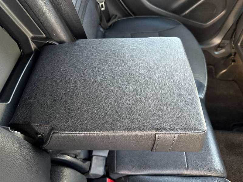 Mercedes-Benz B Class 1.6 B180 Exclusive Edition (Plus) 7G-DCT Euro 6 (s/s) 5dr 5dr Automatic 2018