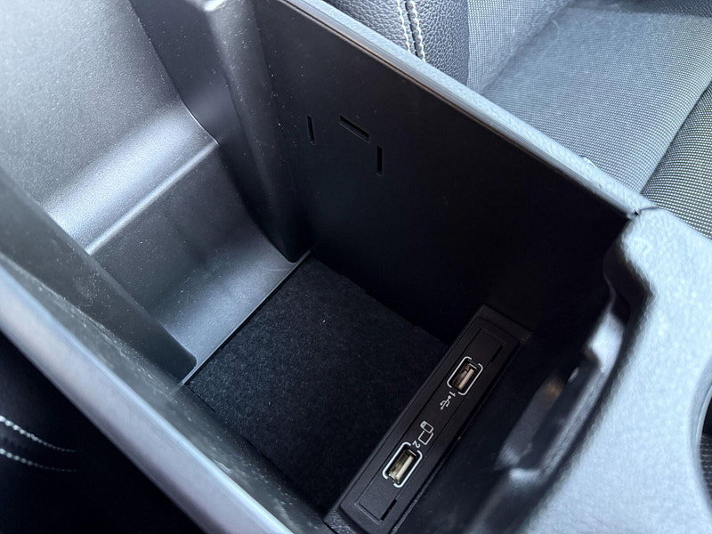 Mercedes-Benz B Class 1.6 B180 Exclusive Edition (Plus) 7G-DCT Euro 6 (s/s) 5dr 5dr Automatic 2018