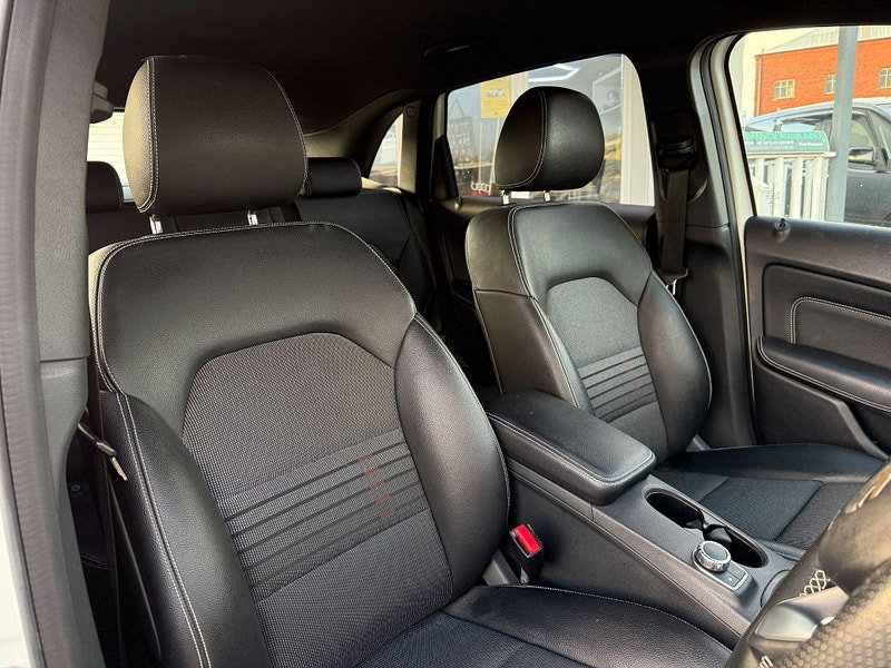 Mercedes-Benz B Class 1.6 B180 Exclusive Edition (Plus) 7G-DCT Euro 6 (s/s) 5dr 5dr Automatic 2018