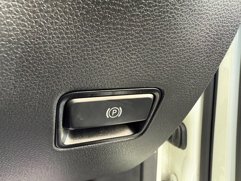 Mercedes-Benz B Class 1.6 B180 Exclusive Edition (Plus) 7G-DCT Euro 6 (s/s) 5dr 5dr Automatic 2018