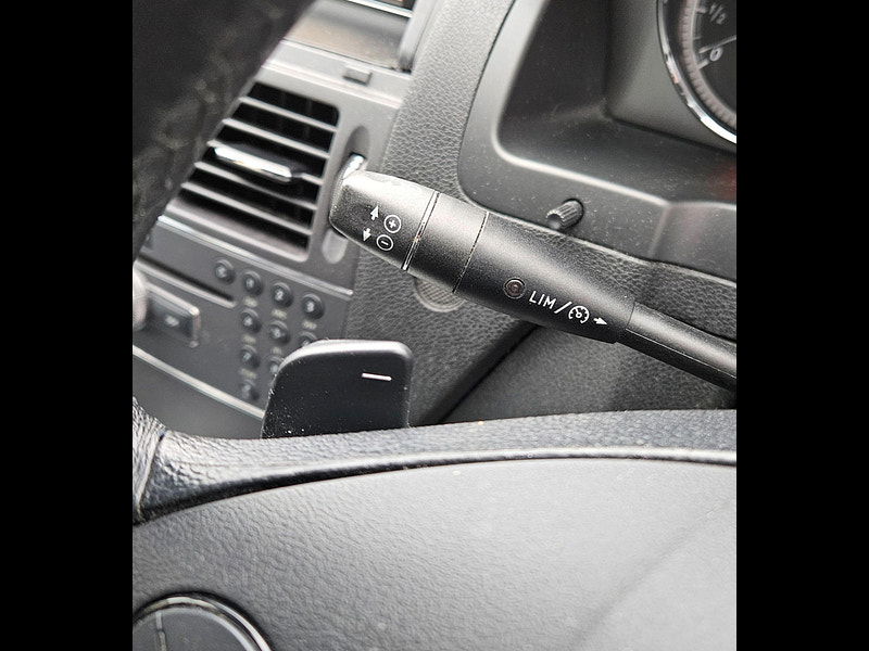 Mercedes-Benz C Class 1.6 C180K BlueEfficiency Sport Auto Euro 4 5dr 5dr Automatic 2009