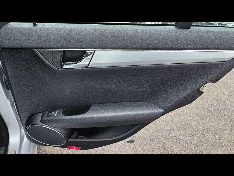 Mercedes-Benz C Class 1.6 C180K BlueEfficiency Sport Auto Euro 4 5dr 5dr Automatic 2009