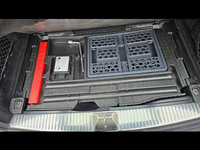 Mercedes-Benz C Class 1.6 C180K BlueEfficiency Sport Auto Euro 4 5dr 5dr Automatic 2009