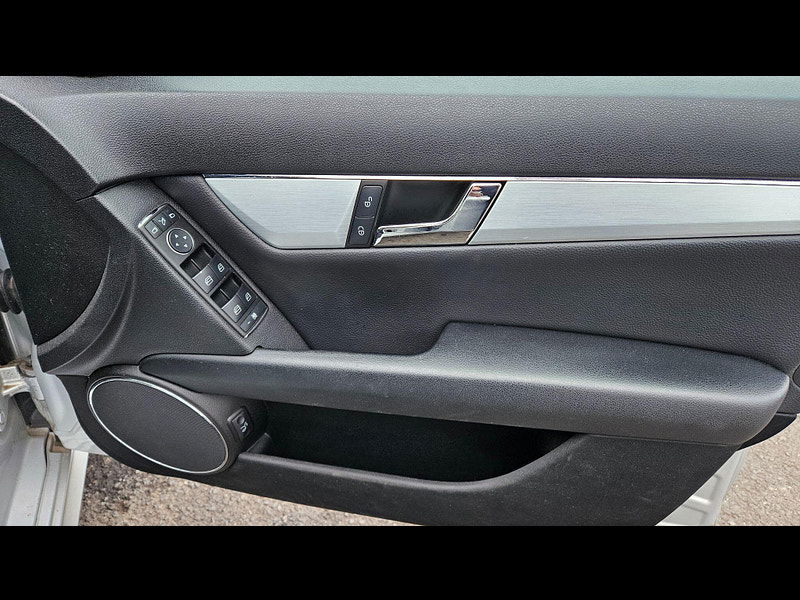 Mercedes-Benz C Class 1.6 C180K BlueEfficiency Sport Auto Euro 4 5dr 5dr Automatic 2009