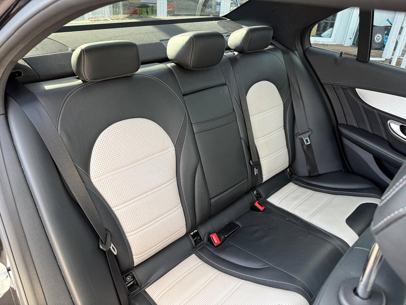 Mercedes-Benz C Class 4.0 C63 V8 BiTurbo AMG (Premium) SpdS MCT Euro 6 (s/s) 4dr 4dr Automatic 2015