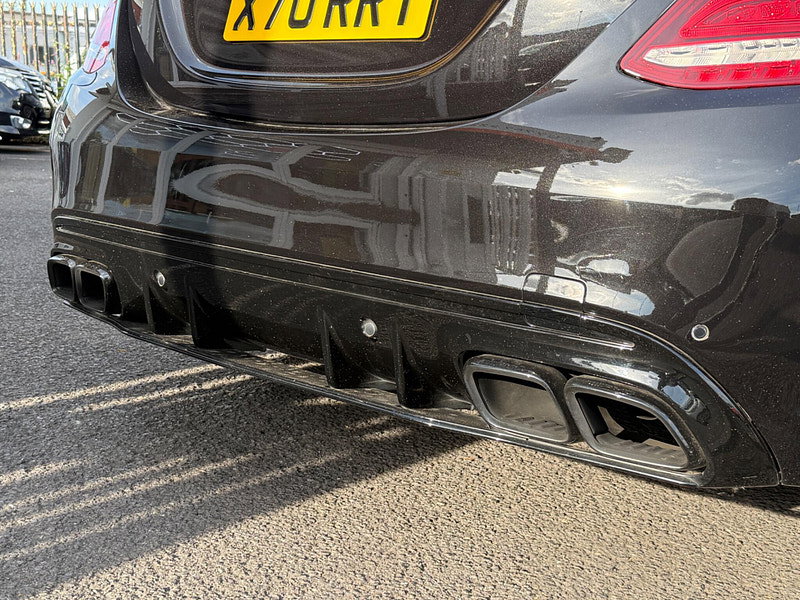 Mercedes-Benz C Class 4.0 C63 V8 BiTurbo AMG (Premium) SpdS MCT Euro 6 (s/s) 4dr 4dr Automatic 2015