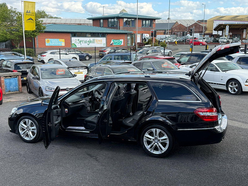 Mercedes-Benz E Class 3.0 E350 CDI V6 BlueEfficiency Avantgarde Estate 5dr Diesel G-Tronic+ Euro 5 (s/s) (265 ps) 5dr Automatic 2011