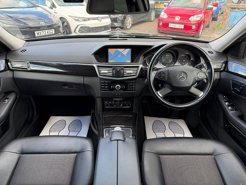 Mercedes-Benz E Class 3.0 E350 CDI V6 BlueEfficiency Avantgarde Estate 5dr Diesel G-Tronic+ Euro 5 (s/s) (265 ps) 5dr Automatic 2011