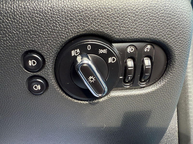 MINI Hatch 1.5 Cooper Euro 6 (s/s) 3dr 3dr Manual 2014