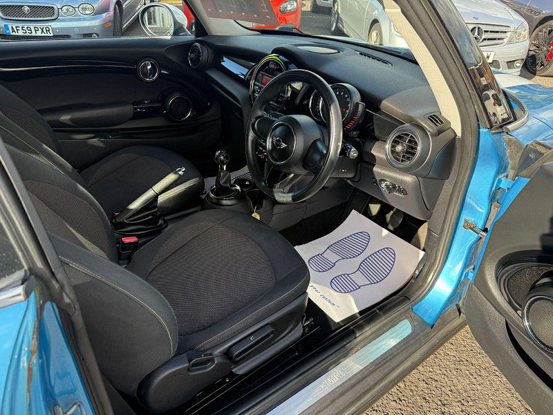 MINI Hatch 1.5 Cooper Euro 6 (s/s) 3dr 3dr Manual 2014