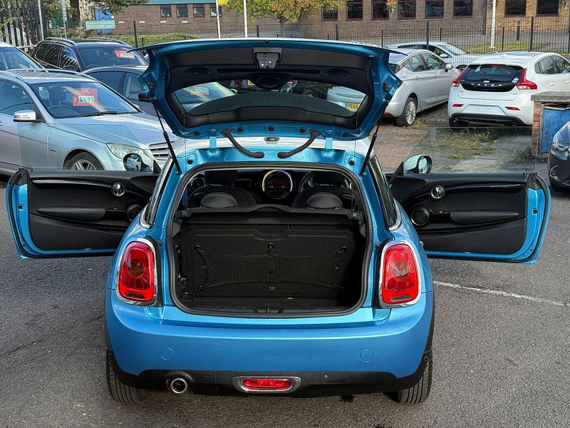 MINI Hatch 1.5 Cooper Euro 6 (s/s) 3dr 3dr Manual 2014