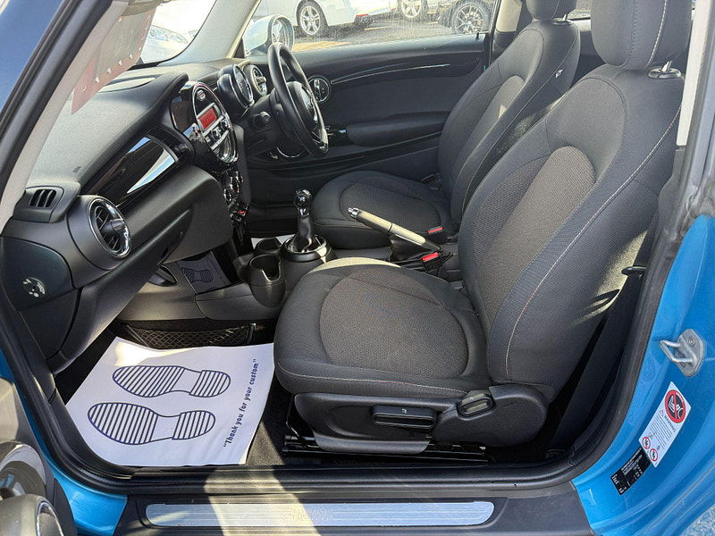 MINI Hatch 1.5 Cooper Euro 6 (s/s) 3dr 3dr Manual 2014