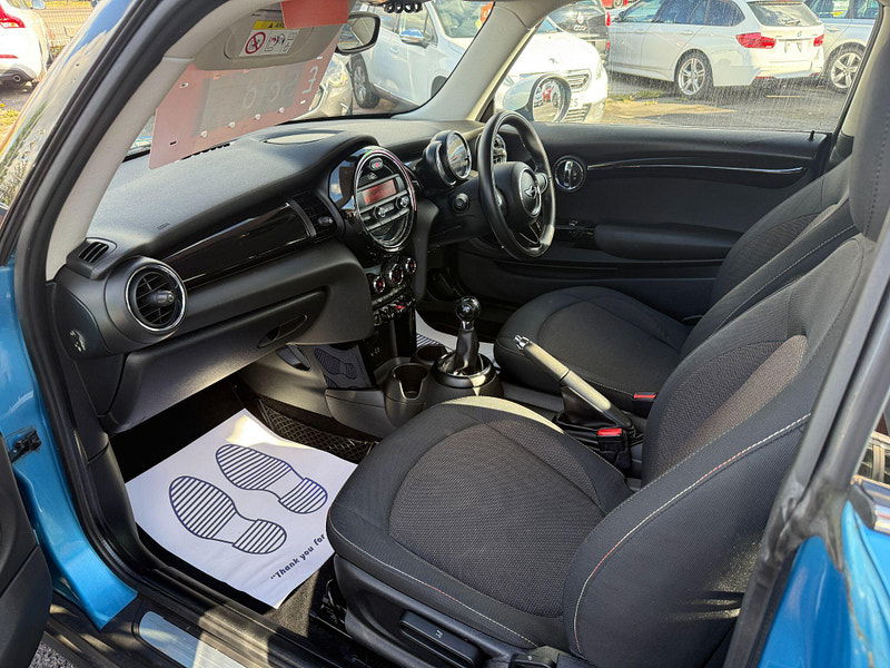 MINI Hatch 1.5 Cooper Euro 6 (s/s) 3dr 3dr Manual 2014