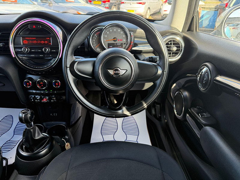 MINI Hatch 1.5 Cooper Euro 6 (s/s) 3dr 3dr Manual 2014