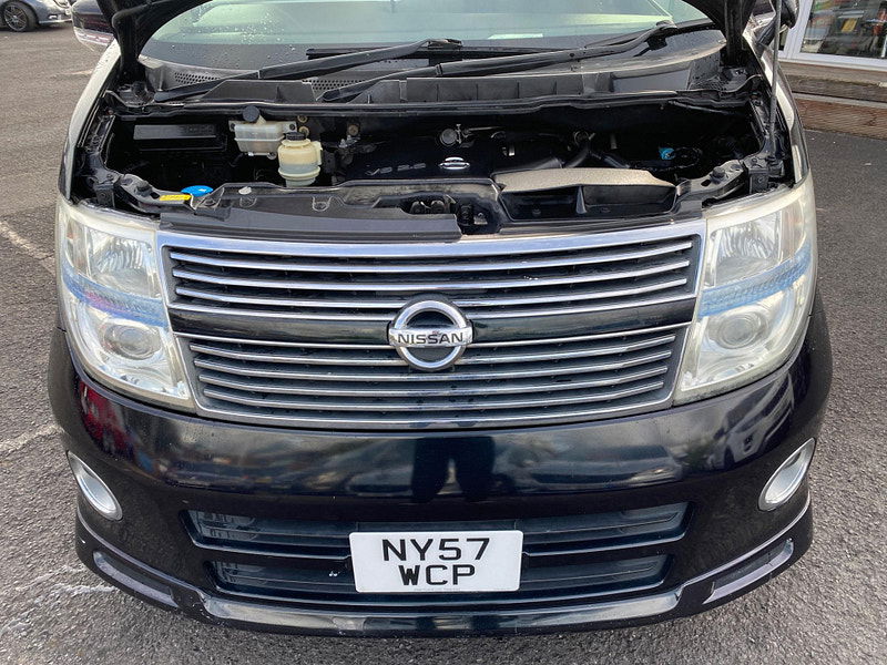 Nissan Elgrand  0dr  2024