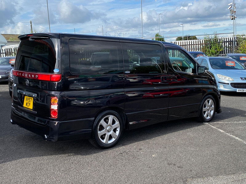 Nissan Elgrand  0dr  2024